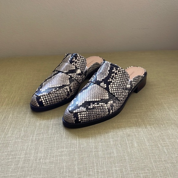 Banana Republic Snake Loafer Slide Size 9.5 - Picture 2 of 7